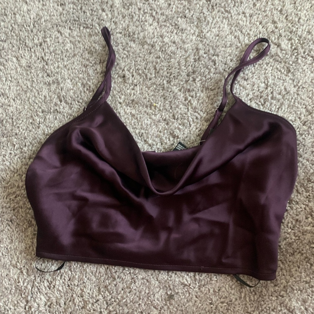 Cowl neck silky crop top!💜